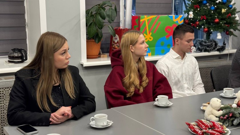 В местном отделении партии «Единая Россия» состоялась встреча с участником СВО