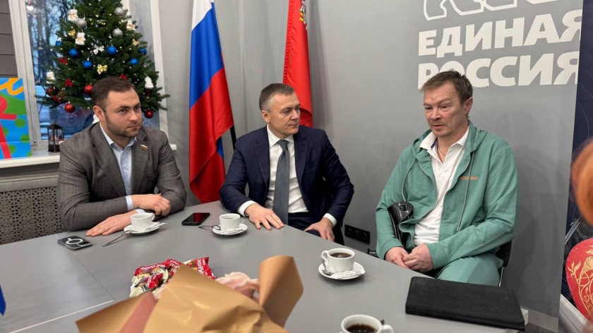 В местном отделении партии «Единая Россия» состоялась встреча с участником СВО