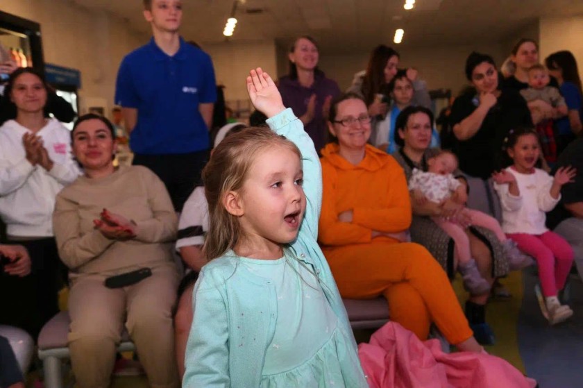 У юных пациентов Детского клинического центра им. Л.М. Рошаля исполнились мечты благодаря Госавтоинспекции Подмосковья и «Союзу безопасности дорожного движения»