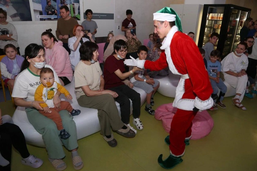 У юных пациентов Детского клинического центра им. Л.М. Рошаля исполнились мечты благодаря Госавтоинспекции Подмосковья и «Союзу безопасности дорожного движения»