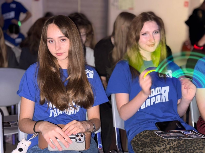 В клубе «Мечта» прошел новогодний вечер для молодогвардейцев