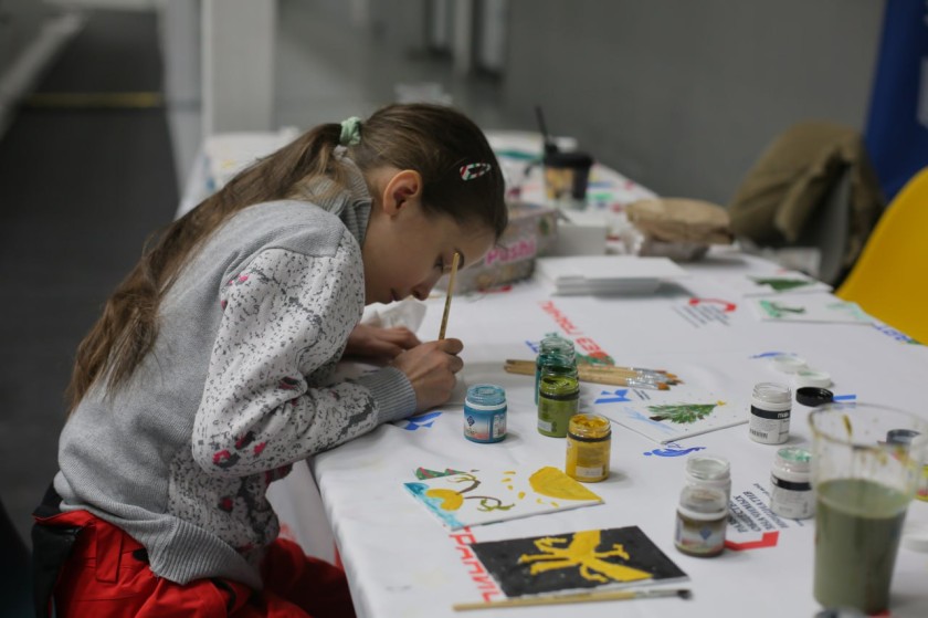 В Красногорске прошла пятая инклюзивная арт-ёлка «Без границ»