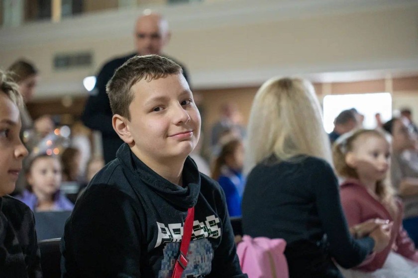 Ёлка желаний: новогоднее чудо для детей Подмосковья