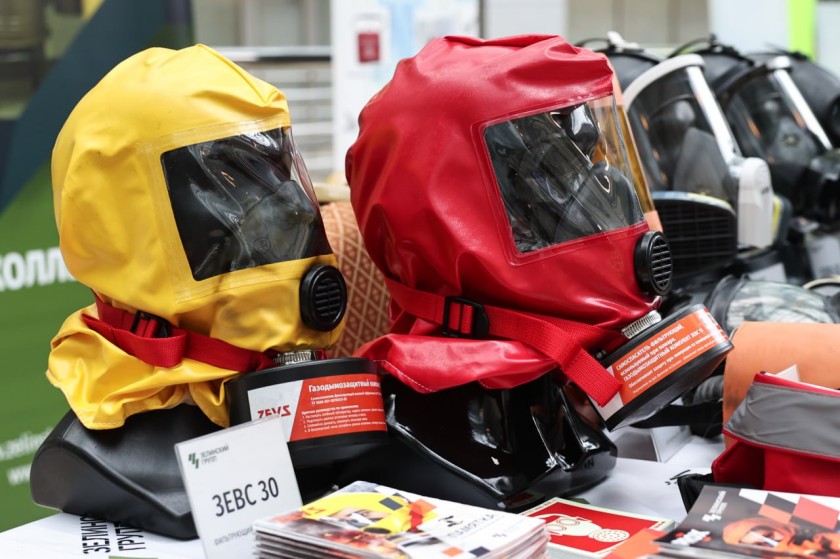 В Подмосковье вручили государственные и региональные награды спасателям в честь 35-летия МЧС России