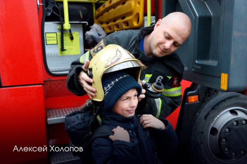 В Подмосковье вручили государственные и региональные награды спасателям в честь 35-летия МЧС России