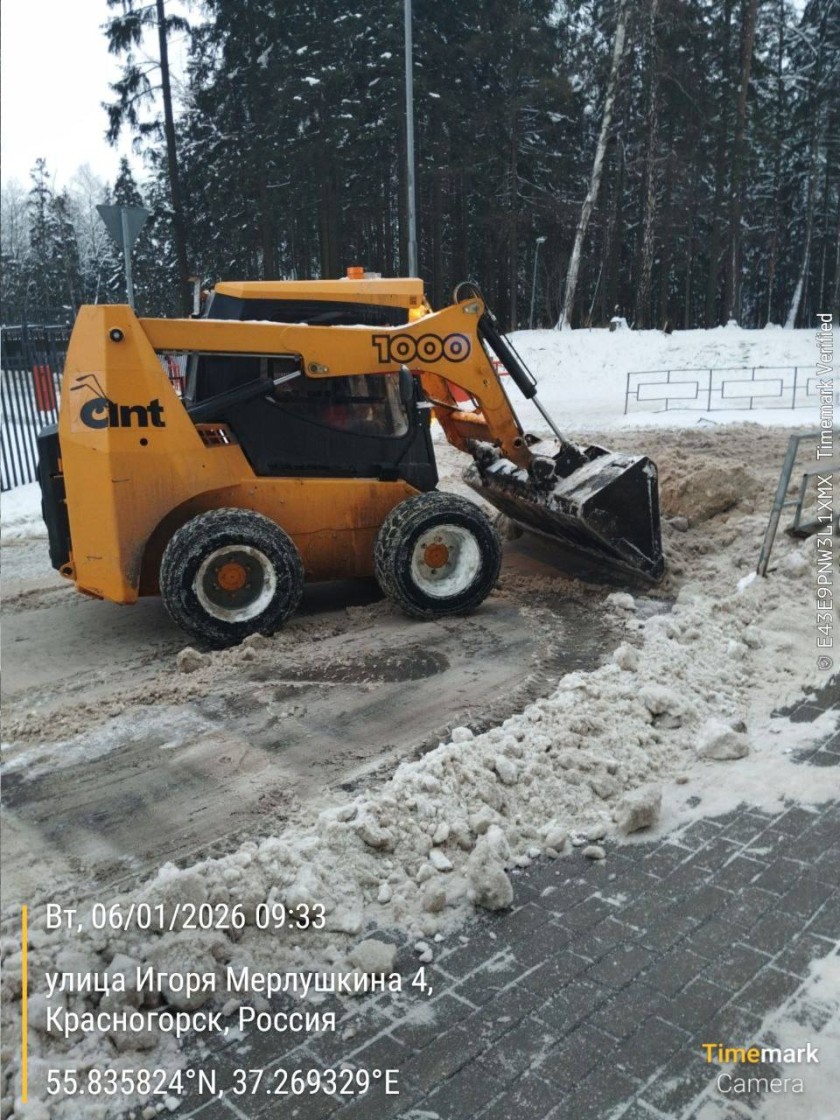 В городском округе Красногорск продолжается ежедневная уборка снега