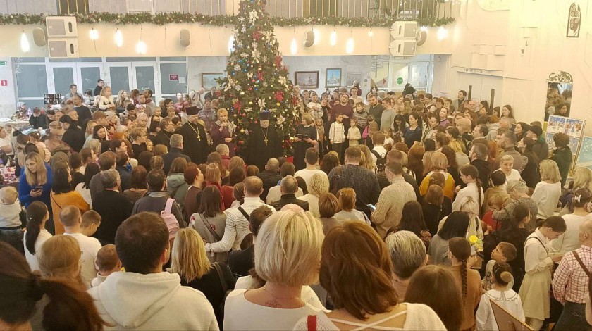 Во Дворце культуры «Подмосковье» прошёл фестиваль «Огни Рождественской ёлки»