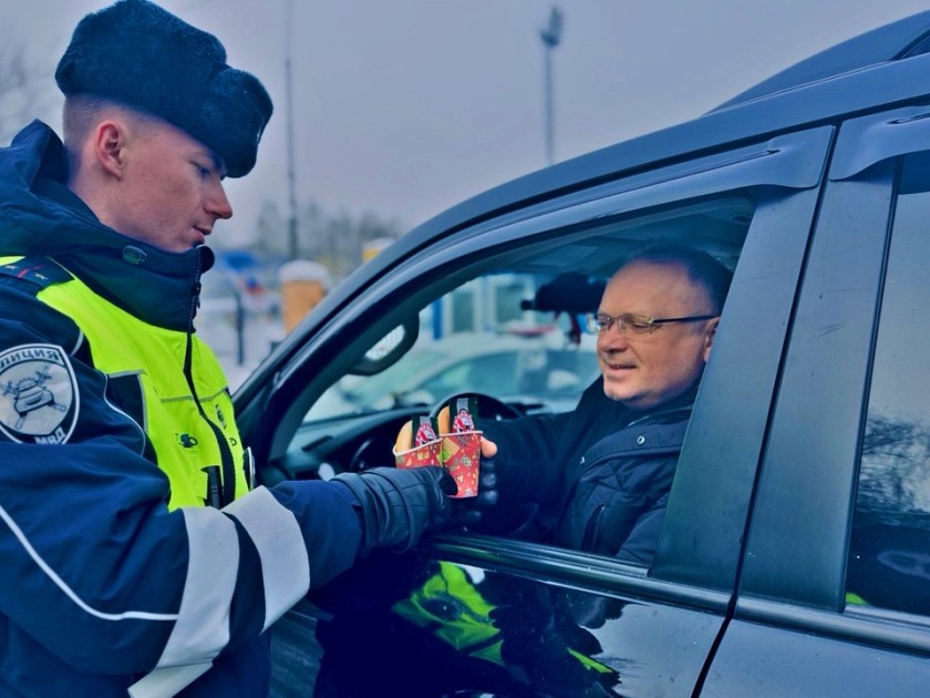 В Московской области сотрудники Госавтоинспекции провели акцию «За рулем - не крепче чая!»