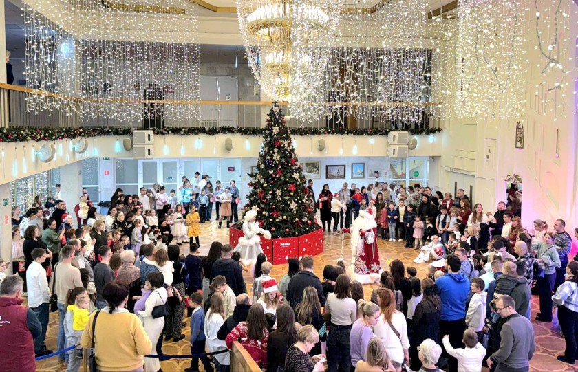 Марафон из более 300 новогодних и рождественских мероприятий подходит к завершению