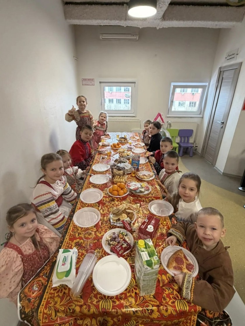 Культурно-досуговый клуб «Мечта» организовал праздник «Настали Святки – запевай колядки»