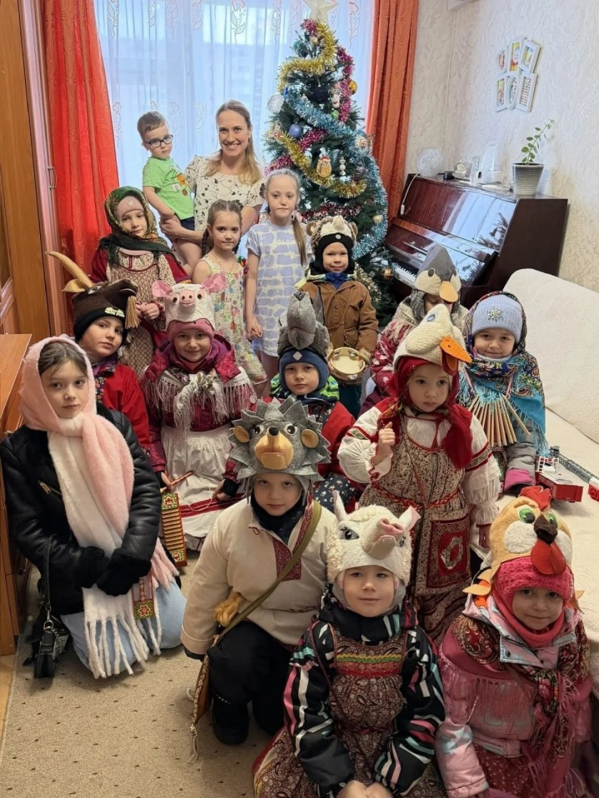 Культурно-досуговый клуб «Мечта» организовал праздник «Настали Святки – запевай колядки»