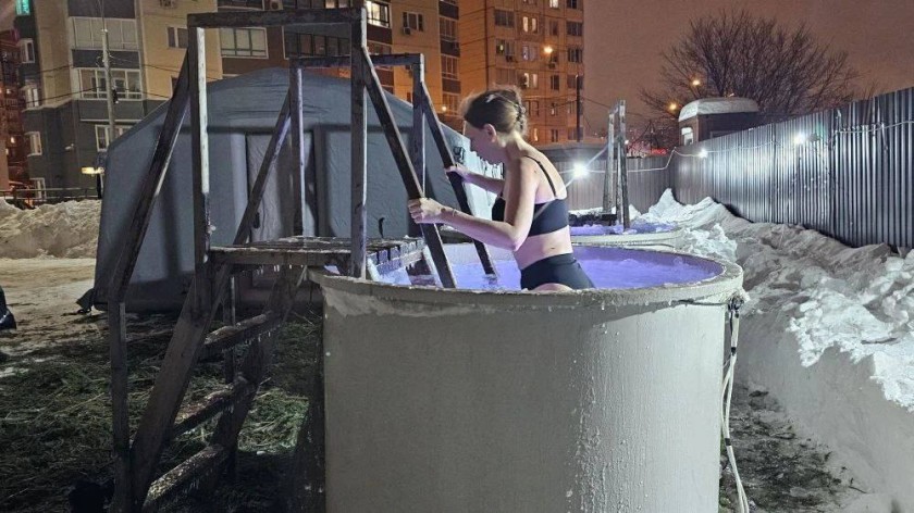 Почти 9 тысяч верующих посетили храмы на Крещение в Красногорске