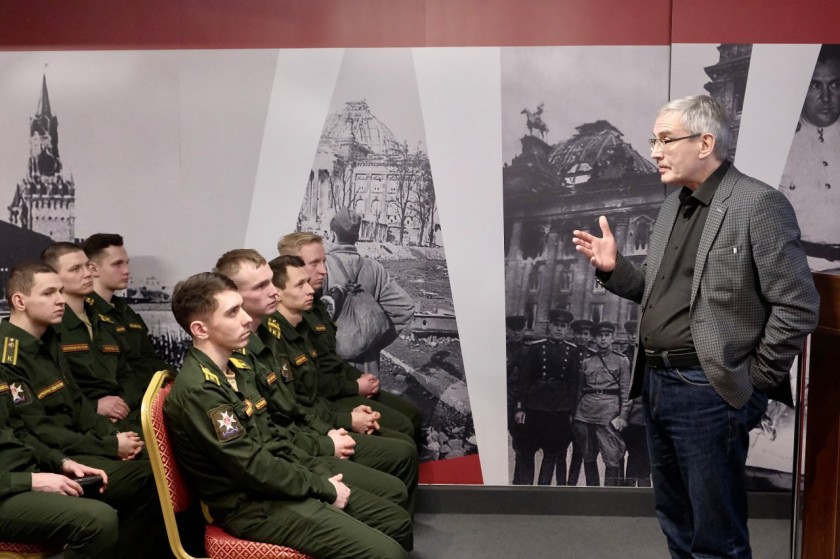 В Красногорском филиале Музея Победы прошла лекция «Пропаганда в годы Великой Отечественной войны. Цели и средства»