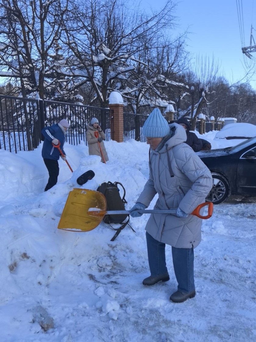 Морозное утро не остановило наших коллег и партийцев!