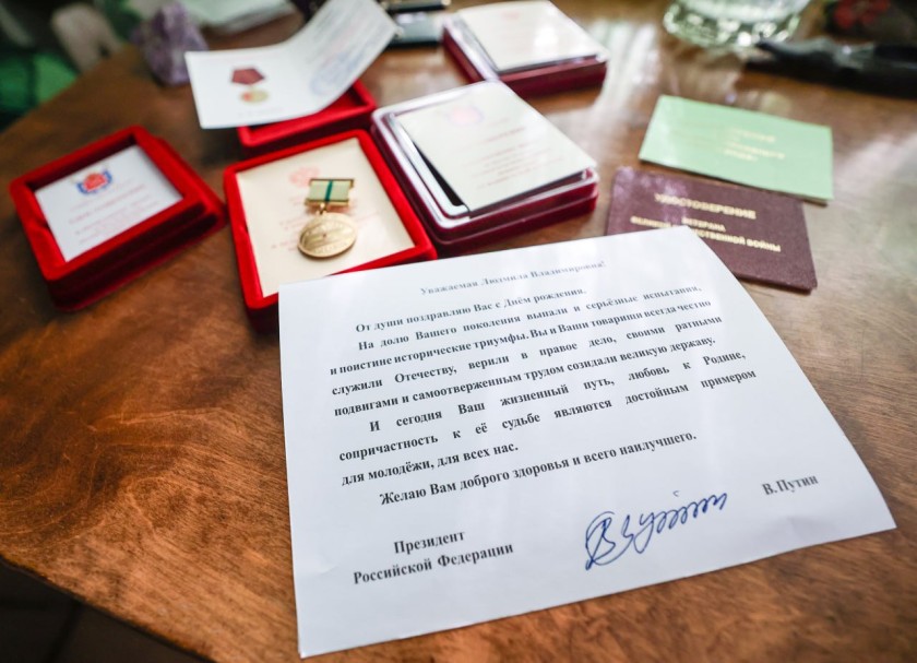 Дмитрий Волков поздравил с 93-летием жительницу блокадного Ленинграда Людмилу Владимировну Ганзееву