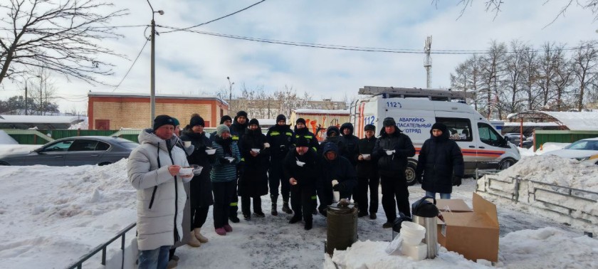 В морозную погоду, основательно потрудившись, нет ничего лучше горячего лакомства