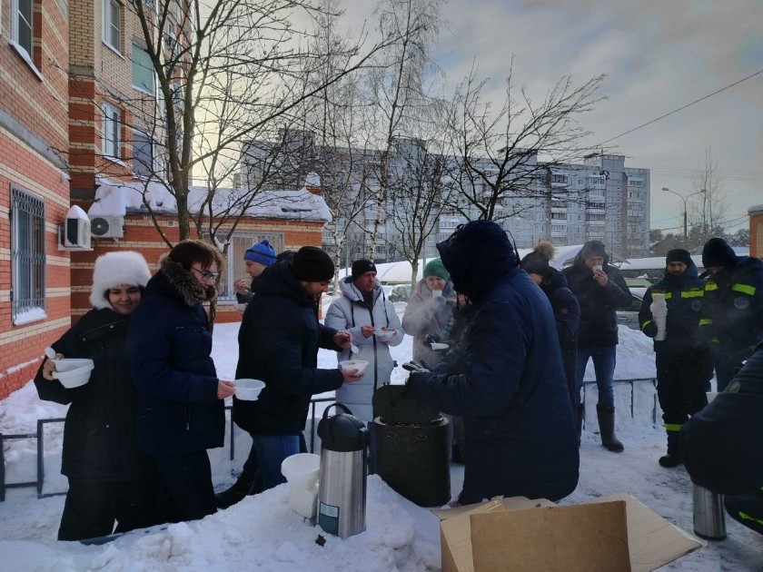 В морозную погоду, основательно потрудившись, нет ничего лучше горячего лакомства