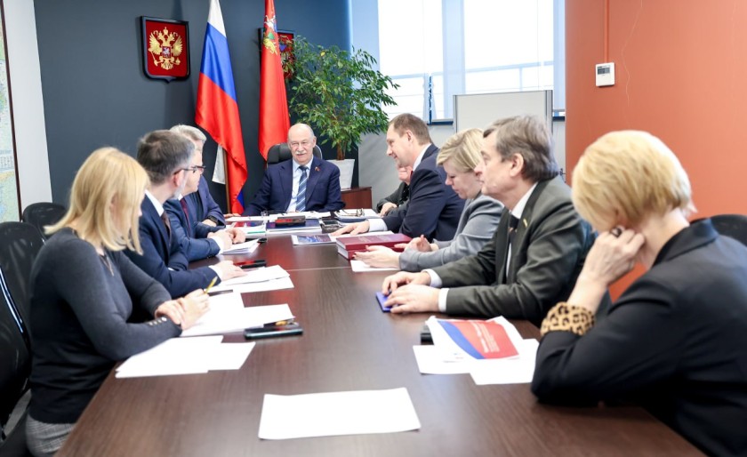 Дмитрий Волков принял участие в заседании комитета Московской областной Думы по присвоению Красногорску звания «Город трудовой доблести»
