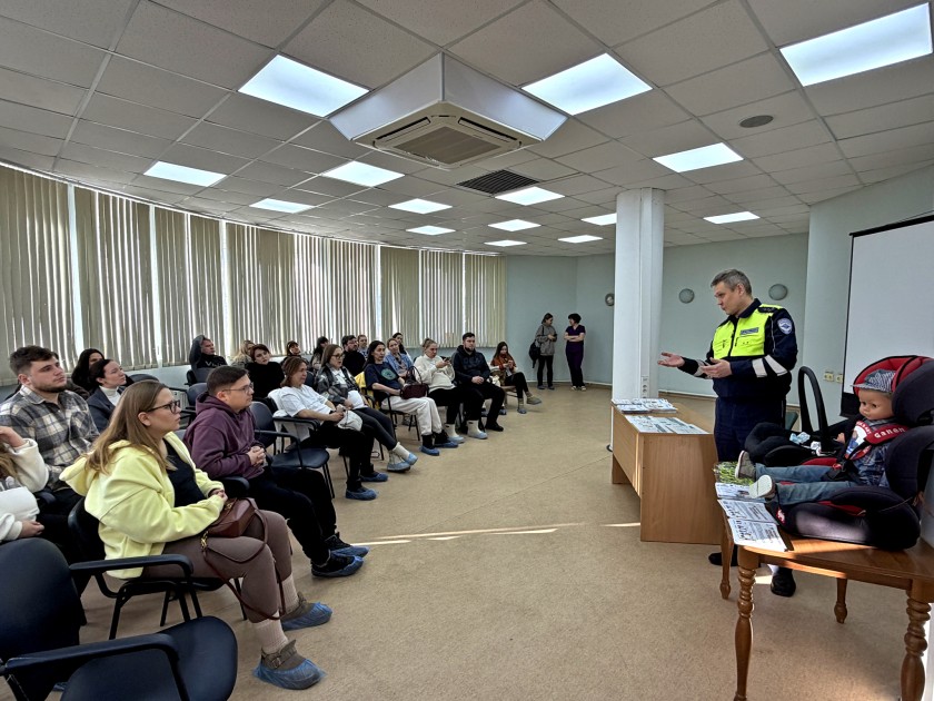 Безопасность начинается с первой поездки: в Красногорске прошли ликбезы для будущих мам