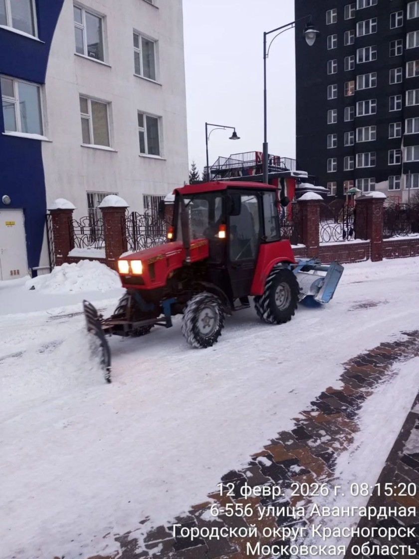 Природа снова расщедрилась на снег, а значит, коммунальные и дорожные службы Красногорска продолжают работу в усиленном режиме