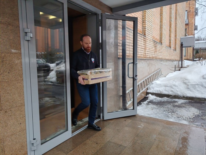 Гуманитарную помощь для воспитанников школы-интерната в ЛНР собрали в Красногорске