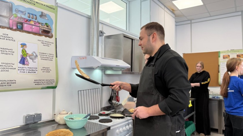 Красногорские молодогвардейцы приготовили масленичные угощения для участников СВО