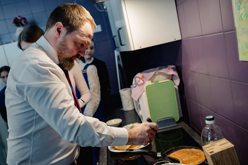 Сергей Колунов посетил масленичную ярмарку в красногорском образовательном центре «Вершина»