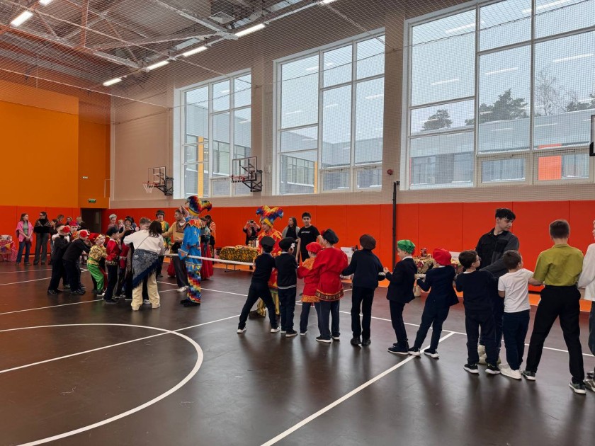 В Красногорске на этой неделе во всех школах и детских садах проходят Масленичные гуляния