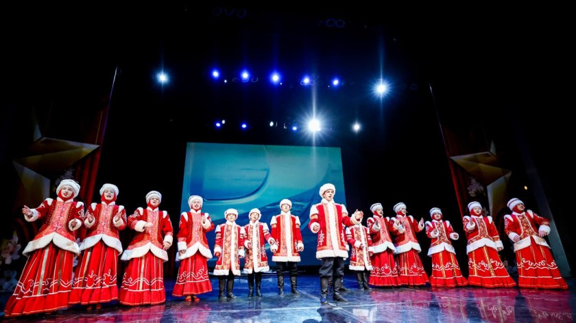 Дмитрий Волков поздравил красногорцев с Днём защитника Отечества и вручил награды героям