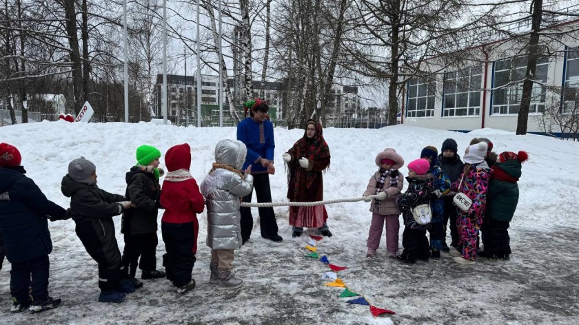 В Опалиховской средней школе шумно, весело и по-настоящему вкусно отметили Масленицу!