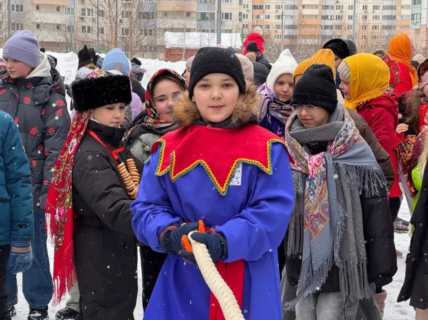 В школе №19 в Павшинской пойме отпраздновали Масленицу