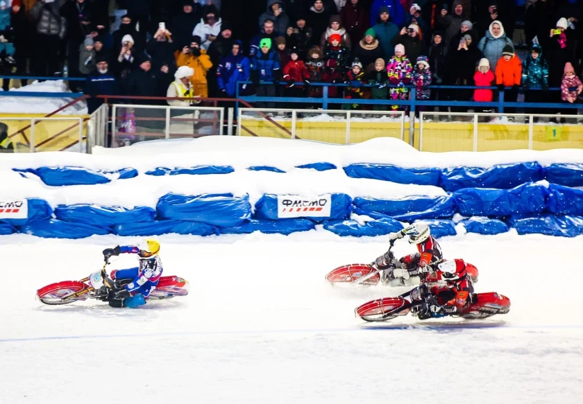 Дмитрий Волков открыл финал Личного Чемпионата России по ледовому спидвею в Красногорске