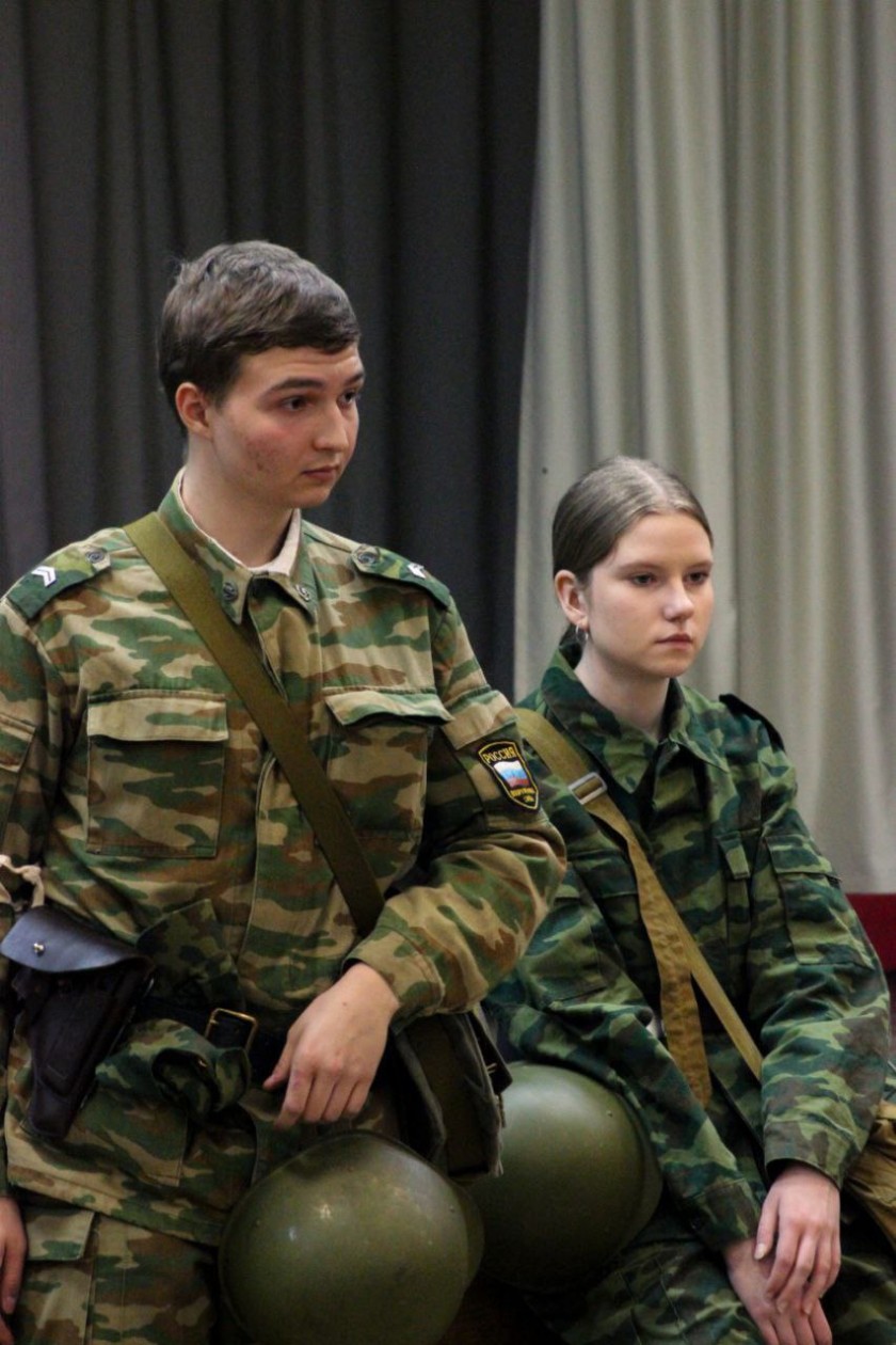 Военно-исторический центр «Искатель» провёл урок по начальной военной подготовке для школьников