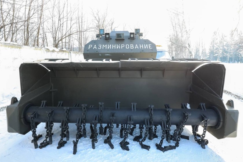 Андрей Воробьев поздравил защитников Отечества и посетил инженерную бригаду в Нахабино