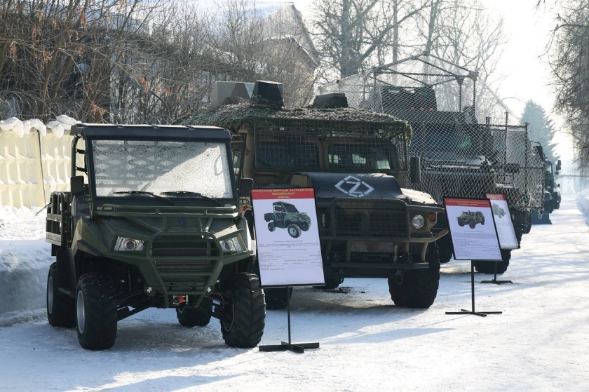 Андрей Воробьев поздравил защитников Отечества и посетил инженерную бригаду в Нахабино