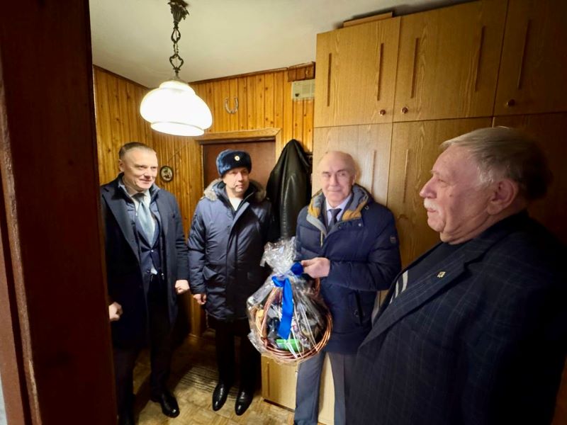 Начальник УМВД России по г.о. Красногорск и депутат Московской областной Думы поздравили ветеранов органов внутренних дел