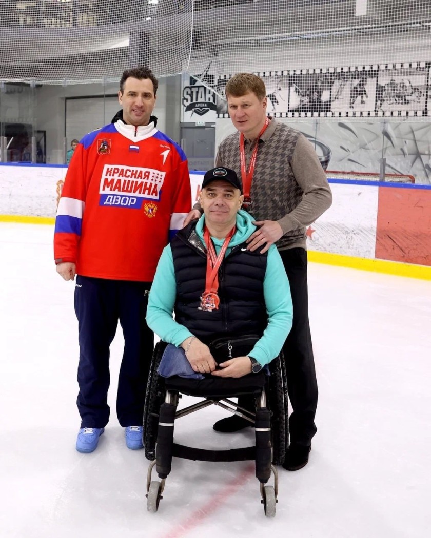В Красногорске появился новый клуб по адаптивному хоккею — «Красная Машина Следж»