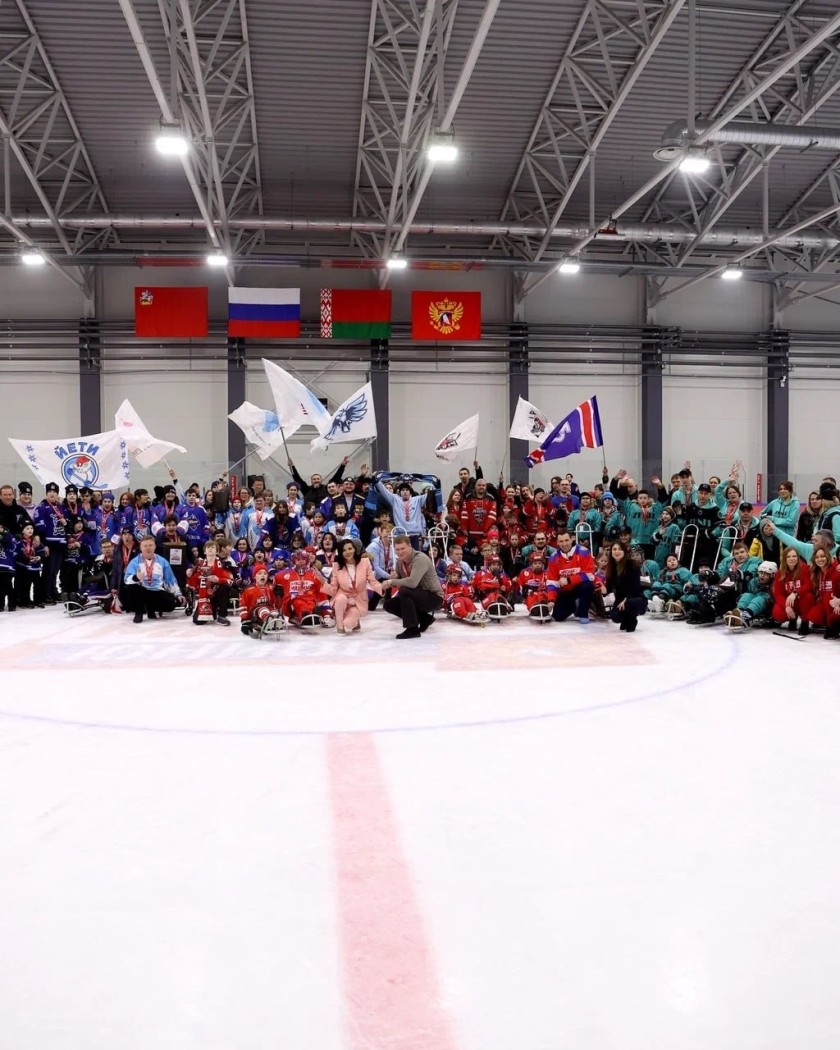 В Красногорске появился новый клуб по адаптивному хоккею — «Красная Машина Следж»