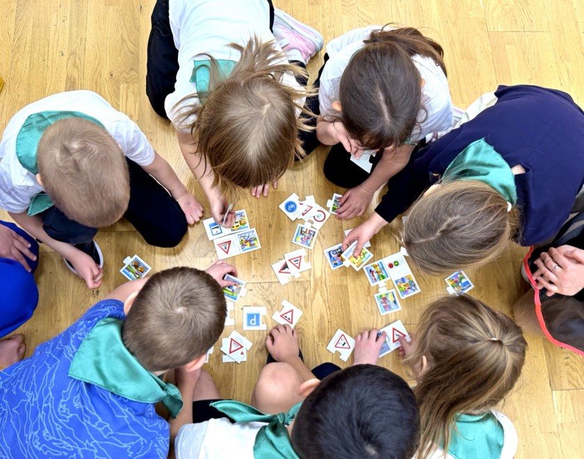 Знания через игру! В школе №10 Красногорска прошёл необычный квест от ГИБДД