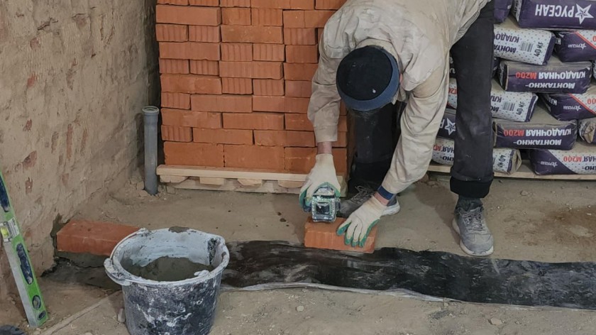 В посёлке Мечниково продолжается капитальный ремонт детского сада № 18