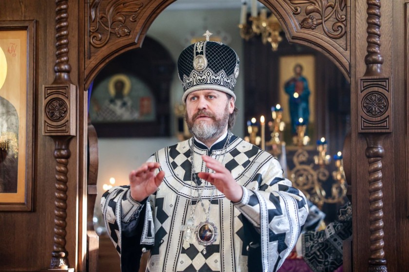 Дмитрий Волков принял участие в богослужении в Знаменском храме деревни Марьино