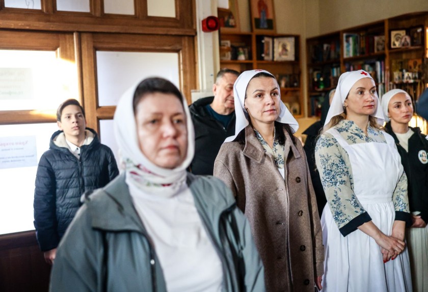 Дмитрий Волков принял участие в богослужении в Знаменском храме деревни Марьино