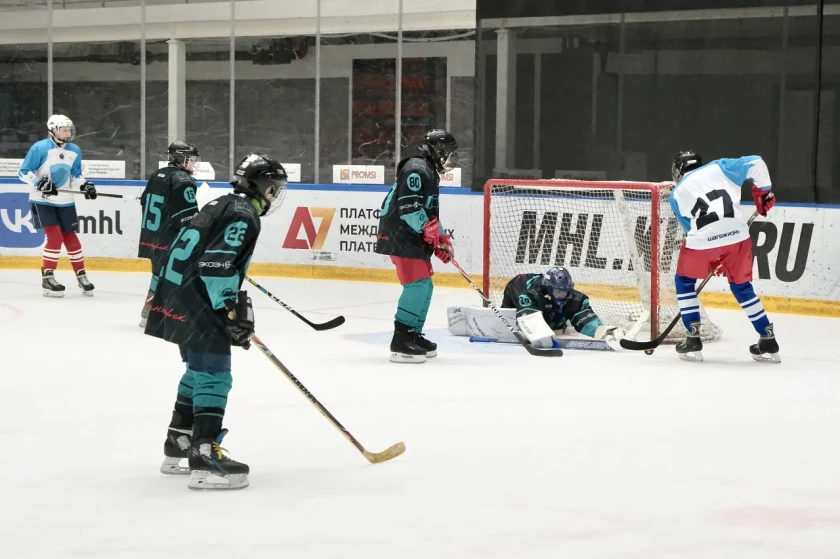 В Красногорске прошёл фестиваль по адаптивному хоккею