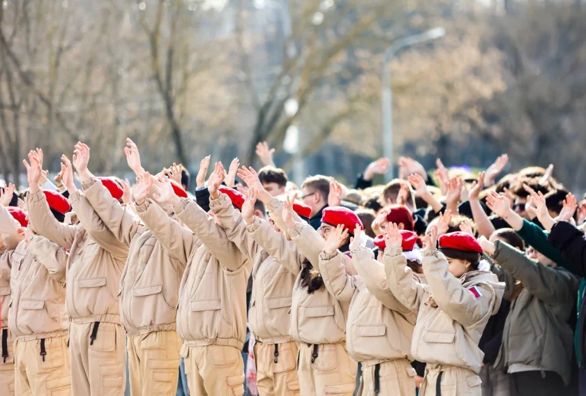 Дмитрий Волков поздравил красногорцев с 12-й годовщиной воссоединения Крыма с Россией