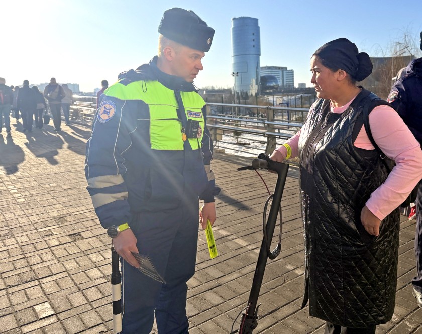 В городском округе Красногорск сотрудники Госавтоинспекции провели масштабный профилактический рейд, направленный на обеспечение безопасности дорожного движения среди пеших участников дорожного движения