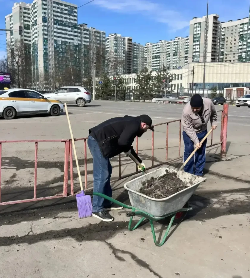 Сотрудники АО «Водоканал» присоединились к месячнику благоустройства