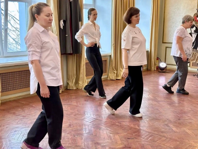 В молодежном центре прошёл вдохновляющий мастер-класс по бальным танцам «В ритме танца»