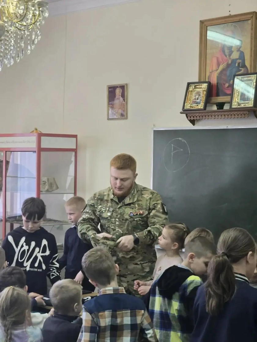 Ветеран СВО провел практическое занятие для воспитанников воскресной школы в Красногорске