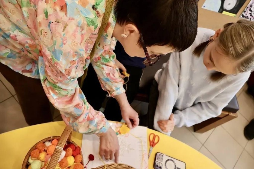 В Красногорске в культурном центре «Архангельское» прошёл мастер‑класс «Пасхальный цыплёнок»