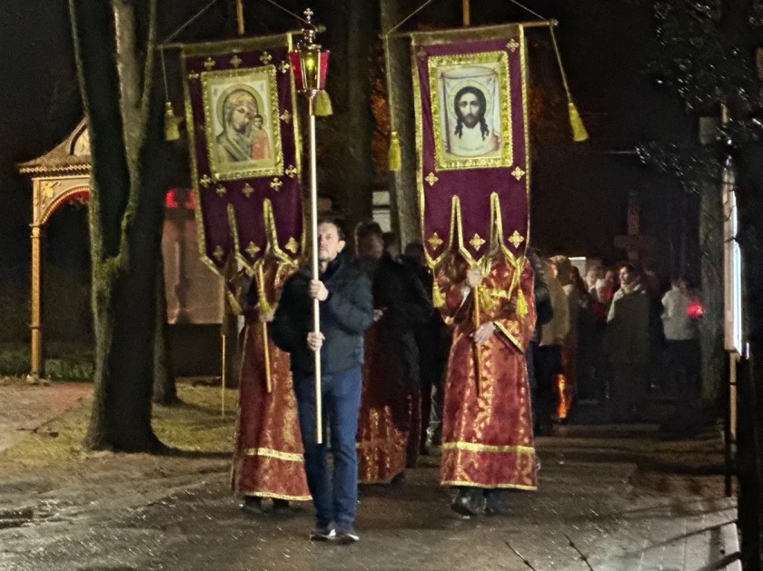 Крестные ходы прошли в храмах Красногорска в честь Пасхи